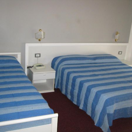 Hotel Acqua Marina Albissola Marina Zewnętrze zdjęcie